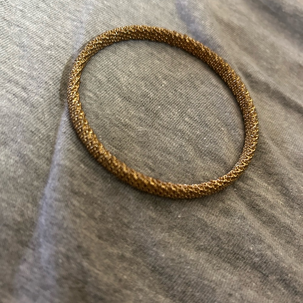 Elegant Gold-Toned Bangle Bracelet